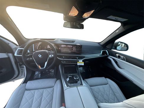 New 2026 BMW X5 sDrive40i image 28