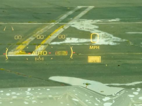 Used 2022 GMC Yukon XL Denali w/ Denali Ultimate Package image 25