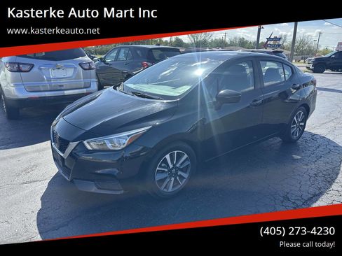 Used 2021 Nissan Versa SV image 1