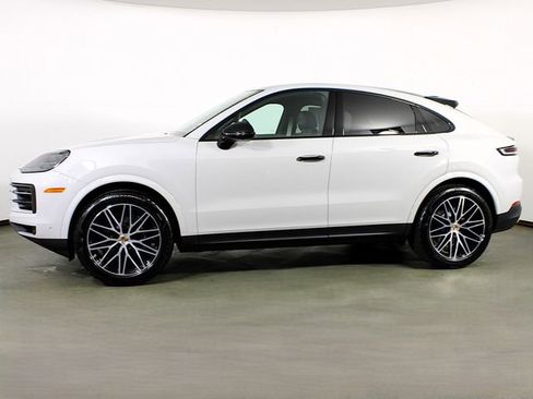 Certified 2026 Porsche Cayenne Coupe AWD/4WD image 2