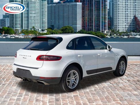 Used 2018 Porsche Macan Base image 5