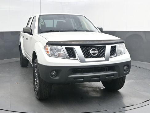 Used 2019 Nissan Frontier Desert Runner RWD image 1