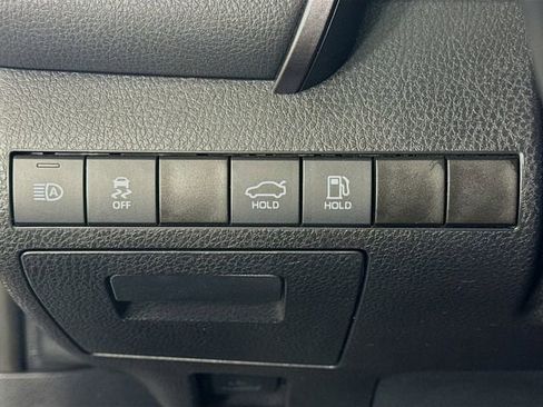 Certified 2023 Toyota Camry SE FWD image 11