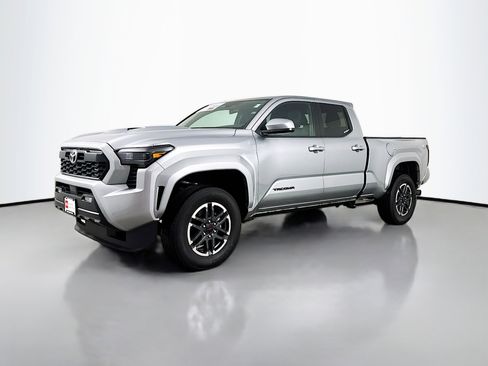 Certified 2024 Toyota Tacoma TRD Sport RWD image 3