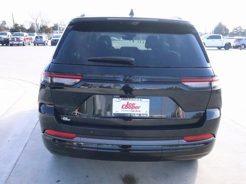 New 2026 Jeep Grand Cherokee Limited image 24