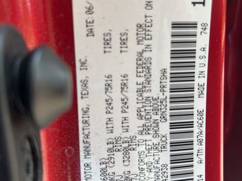 Used 2017 Toyota Tacoma SR5 w/ Tow Package RWD image 14