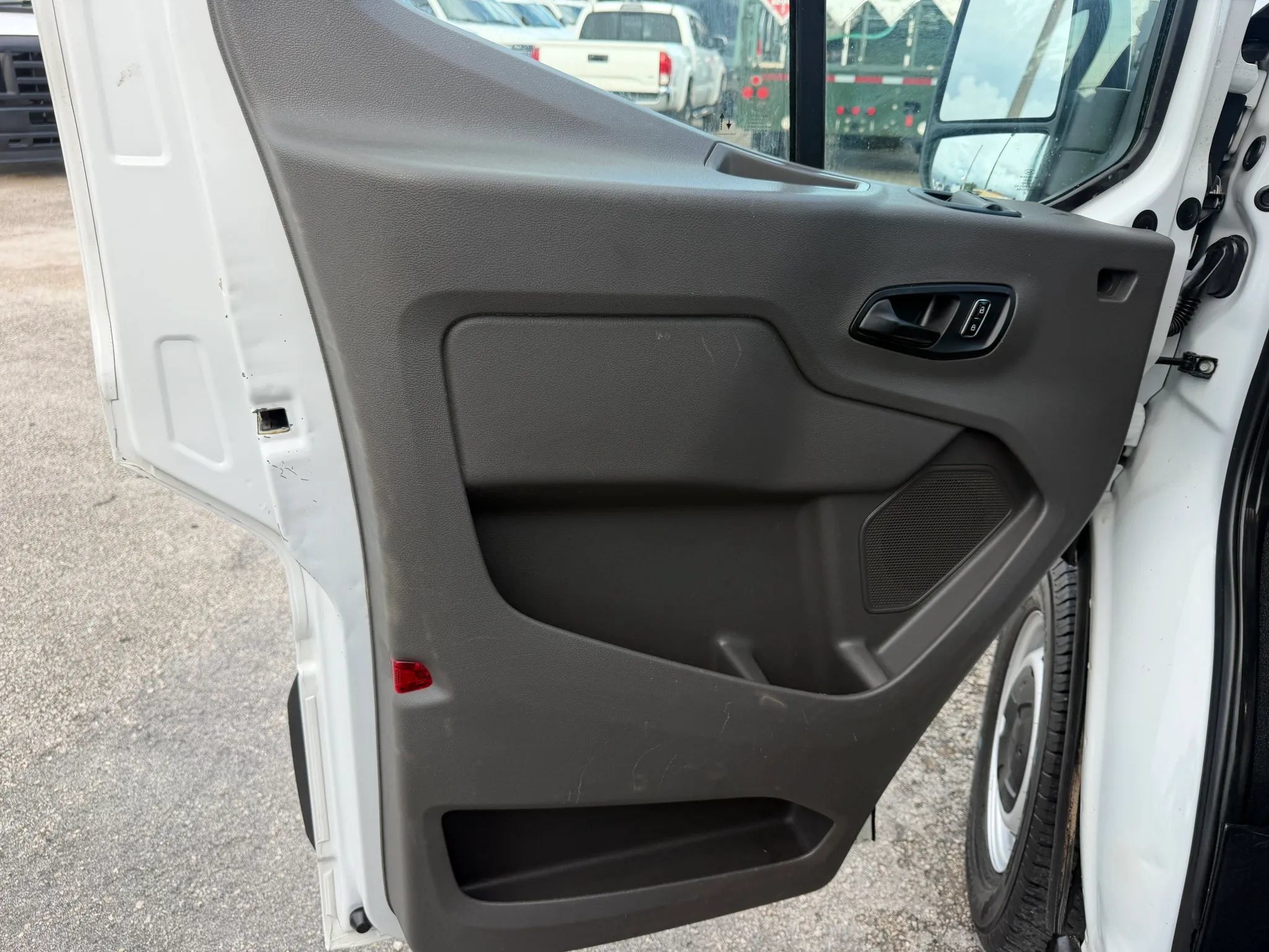 Used 2023 Ford Transit 250 148 High Roof Extended w/ Load Area Protection Package RWD image 11