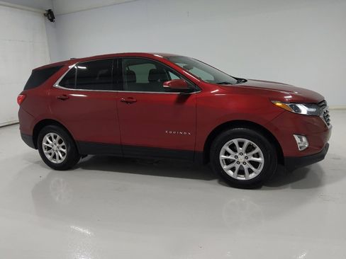Used 2019 Chevrolet Equinox LT w/ Driver Convenience Package image 11