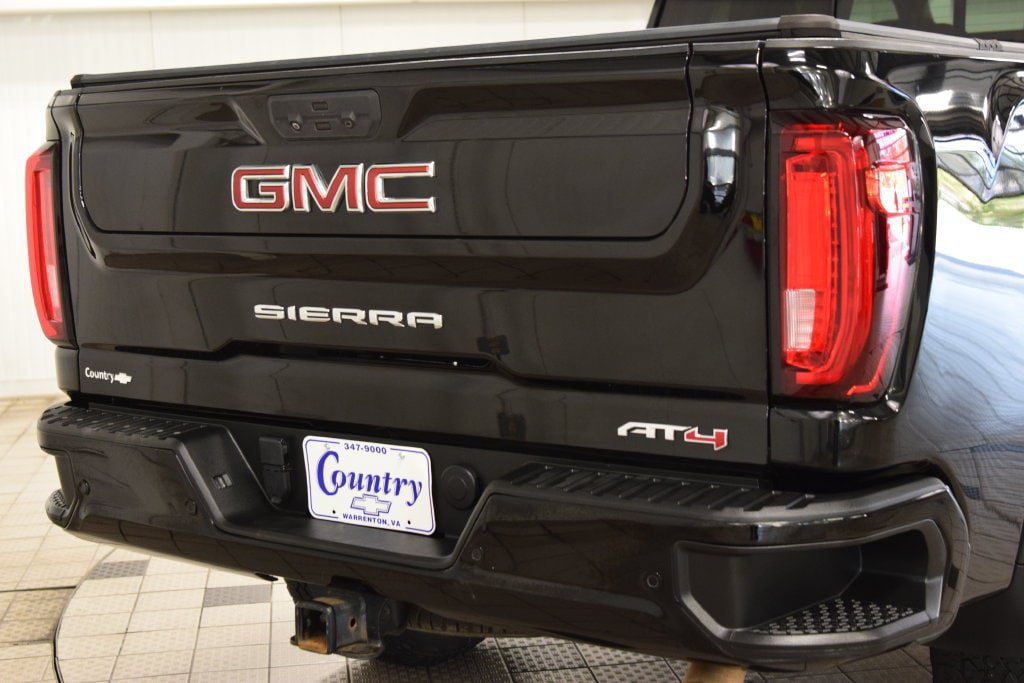 Used 2022 GMC Sierra 2500 AT4 w/ AT4 Premium Plus Package AWD/4WD image 23