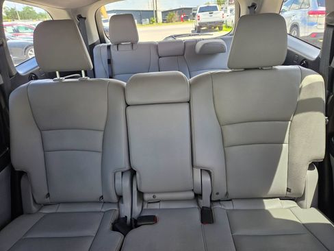 Used 2018 Honda Pilot Touring image 22