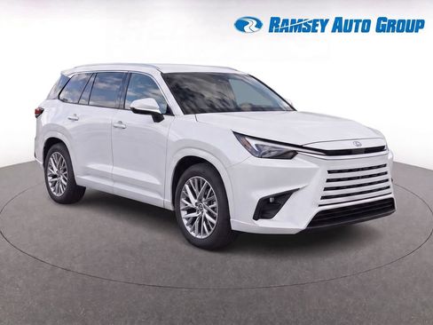 Used 2026 Lexus TX 350 AWD w/ Technology Package image 2