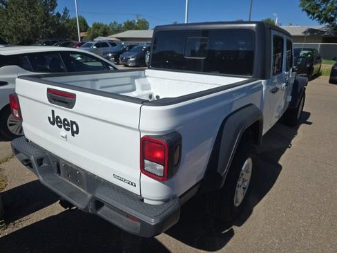 Used 2020 Jeep Gladiator Sport w/ Quick Order Package 24S AWD/4WD image 4