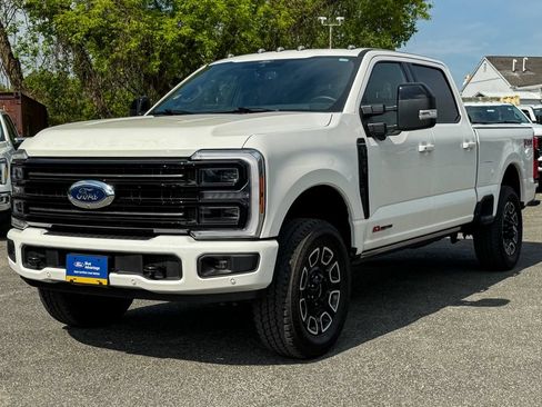 Certified 2026 Ford F350 Platinum w/ FX4 Off-Road Package AWD/4WD image 7