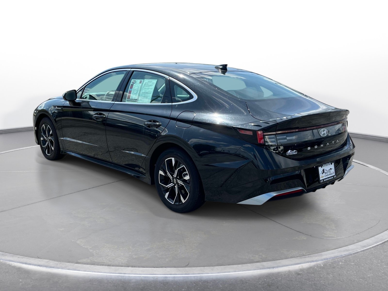 Used 2025 Hyundai Sonata SEL FWD image 7