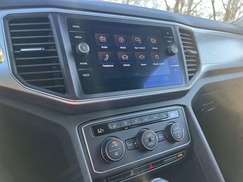 Used 2019 Volkswagen Atlas SE w/ Towing Package image 18