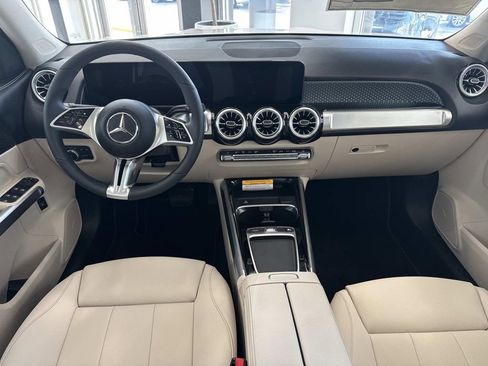 New 2026 Mercedes-Benz GLB 250 image 7