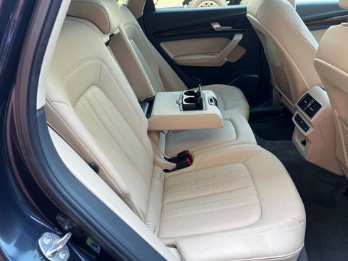Used 2019 Audi Q5 2.0T Premium Plus AWD/4WD image 17