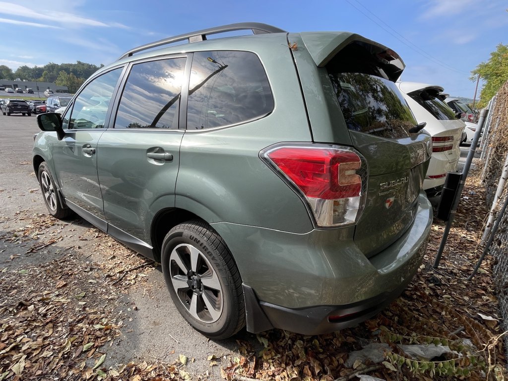 Used 2017 Subaru Forester 2.5i Premium w/ Protection Package #1 AWD/4WD image 5
