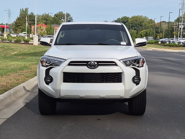 Used 2022 Toyota 4Runner SR5 Premium w/ Moonroof Package RWD image 16