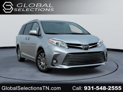 Used 2018 Toyota Sienna XLE