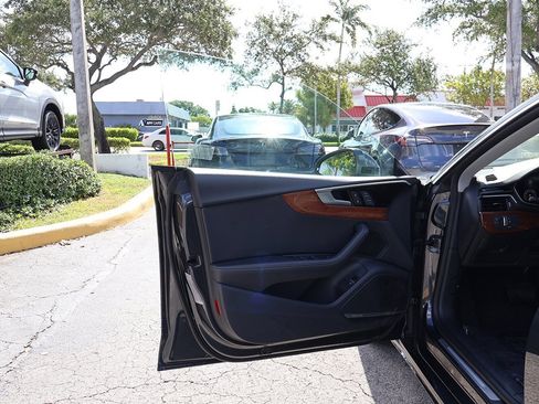 Used 2022 Audi A5 2.0T Premium Plus w/ Premium Plus image 28