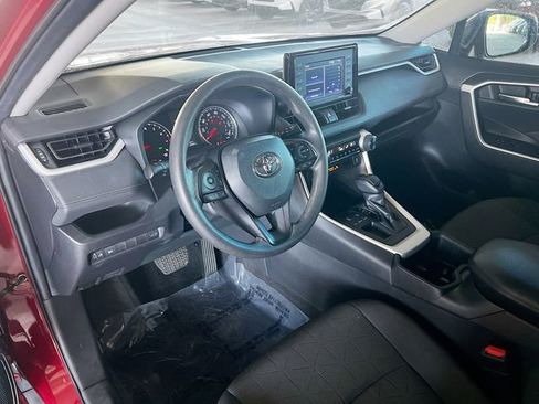 Used 2022 Toyota RAV4 XLE image 10