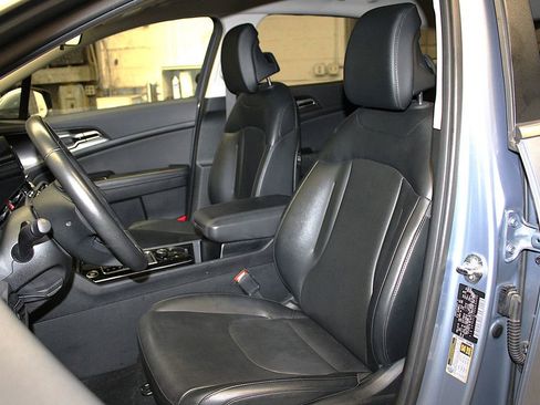 Used 2024 Kia Sportage EX AWD/4WD image 27