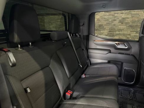 Used 2024 GMC Sierra 1500 Elevation w/ X31 Off-Road Package AWD/4WD image 4