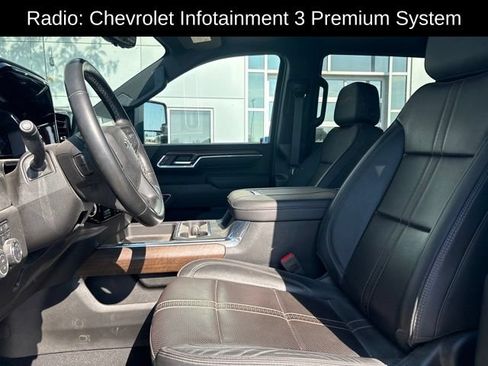 Used 2025 Chevrolet Silverado 3500 High Country w/ High Country Premium Package AWD/4WD image 12