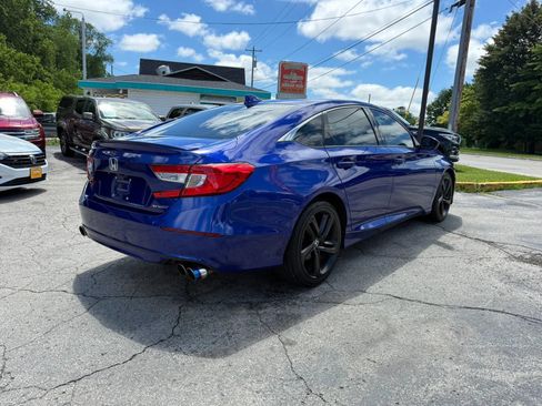 Used 2018 Honda Accord Sport image 5