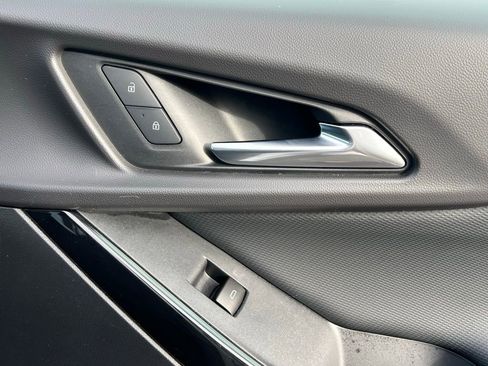 Certified 2025 Chevrolet Equinox LT image 17