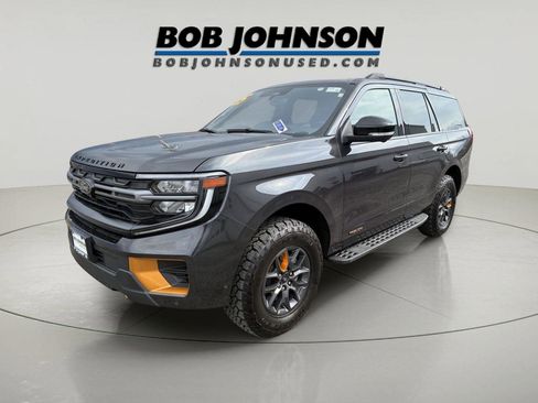 Used 2025 Ford Expedition Tremor image 5