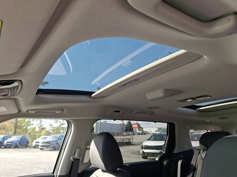 New 2026 Kia Carnival SX Prestige FWD image 16