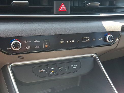 New 2026 Kia Carnival SX FWD image 17