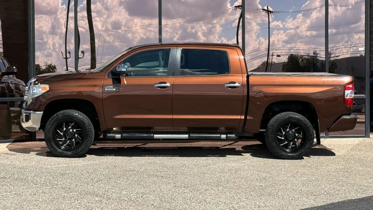 Used 2015 Toyota Tundra 1794 Edition AWD/4WD image 4