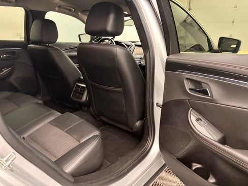 Used 2020 Chevrolet Impala LT image 30