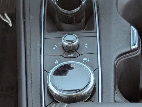 Certified 2024 Cadillac XT4 Premium Luxury image 23