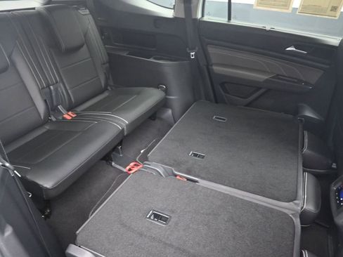Certified 2023 Volkswagen Atlas SE image 25