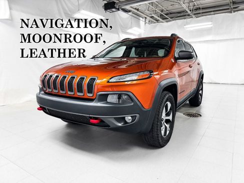 Used 2015 Jeep Cherokee Trailhawk w/ Comfort/Convenience Group AWD/4WD image 1