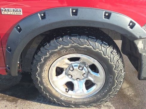 Used 2012 RAM 1500 ST w/ SXT Appearance Group image 2