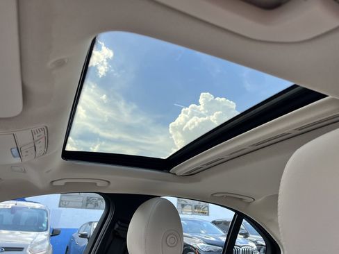 Used 2020 Mercedes-Benz C 300 Sedan image 22