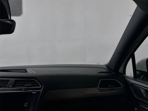 Used 2022 Volkswagen Tiguan SE image 23
