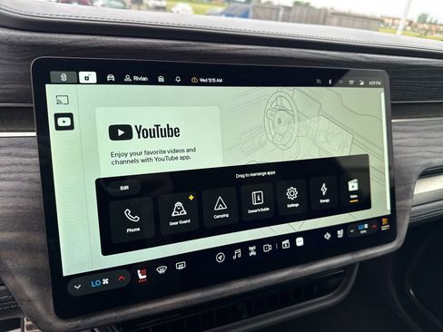 Used 2022 Rivian R1S Launch Edition AWD/4WD image 24