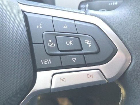 Used 2022 Volkswagen Atlas SE image 42