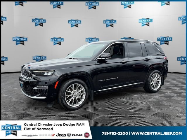 Certified 2023 Jeep Grand Cherokee Summit w/ Luxury Tech Group V AWD/4WD image 1