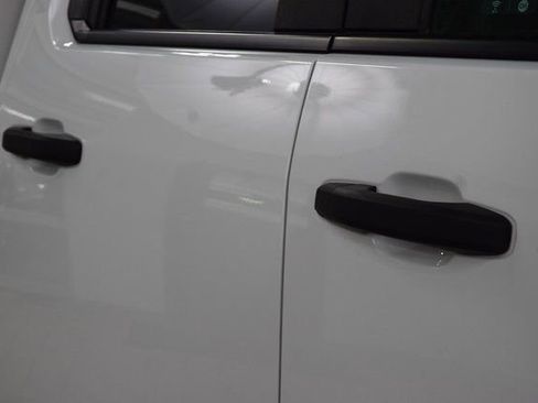 Used 2023 GMC Sierra 2500 Pro w/ Convenience Package AWD/4WD image 12