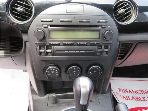 Used 2006 MAZDA MX-5 Miata Sport image 21