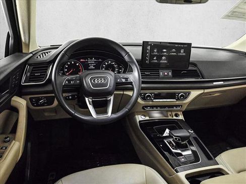 Certified 2023 Audi Q5 2.0T Premium w/ Convenience Package AWD/4WD image 19