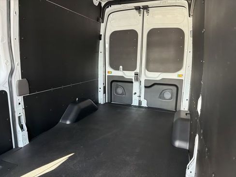 New 2026 Ford Transit 250 148 High Roof RWD image 12