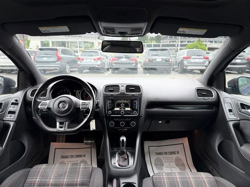 Used 2012 Volkswagen GTI 4-Door FWD image 11